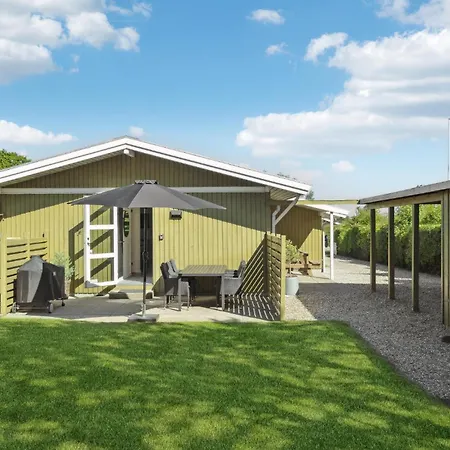 3 Bedroom Lovely In Holiday home *