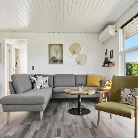 3 Bedroom Lovely In Bogense